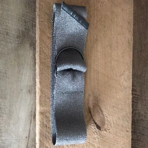 Banana Republic metallic belt